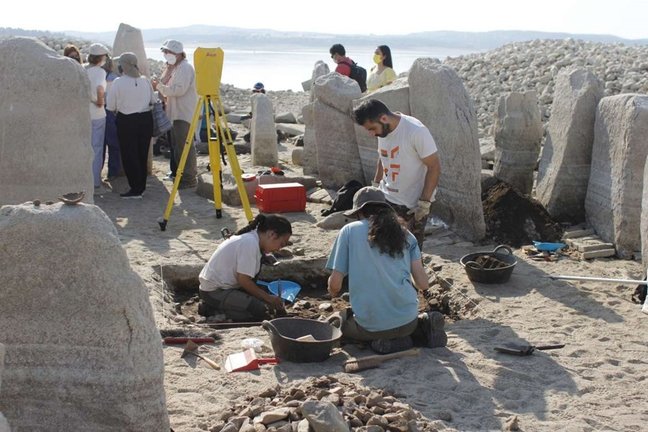 Trabajos de conservación en el dolmen de Guadalperal