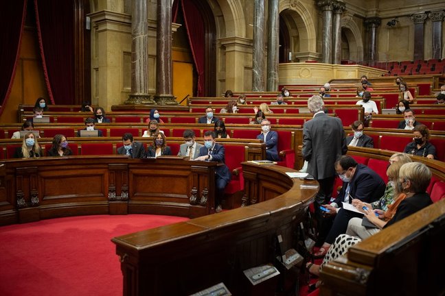 Vista general de una sesión plenaria en el Parlament de Catalunya, a 21 de julio de 2021, en Barcelona, Catalunya (España).