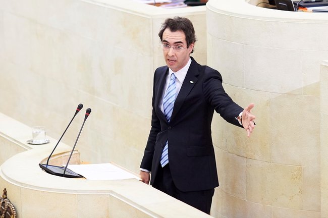 El diputado de Vox en el Parlamento de Cantabria Armando Blanco. / EP