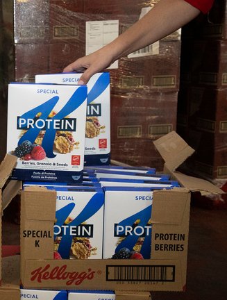 La participación de los consumidores en la campaña “Compra uno, dona uno” permite entregar 23.500 paquetes de cereales Kellogg’s a Bancos de Alimentos
