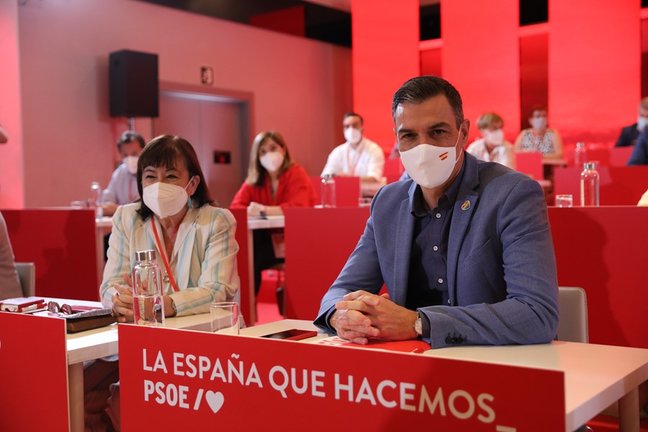 La presidenta del PSOE, Cristina Narbona y el presidente del Gobierno, Pedro Sánchez, durante una reunión de los componentes del Comité Federal del PSOE, a 3 de julio de 2021, en Madrid