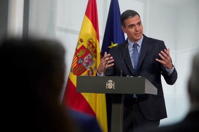 Imagen de recurso del presidente del Gobierno, Pedro Sánchez, tras intervenir en la presentación de la Carta de Derechos Digitales, en La Moncloa, a 14 de julio de 2021, en Madrid (España). 