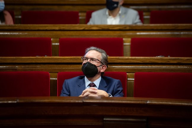 El conseller de Economía y Hacienda de la Generalitat, Jaume Giró, durante una sesión plenaria en el Parlament de Cataluña, a 29 de julio de 2021, en Barcelona, Catalunya, (España). 