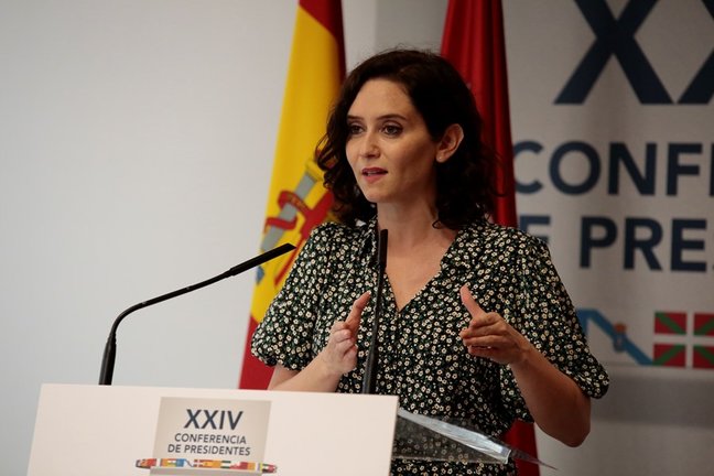 La presidenta de la Comunidad de Madrid, Isabel Díaz Ayuso, ofrece una rueda de prensa en el Colegio de Arquitectos posterior a la celebración de la XXIV Conferencia de Presidentes en Salamanca