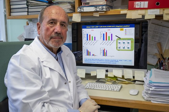 Archivo - El investigador español Mariano Esteban del Centro Nacional de Biotecnología (CSIC). 