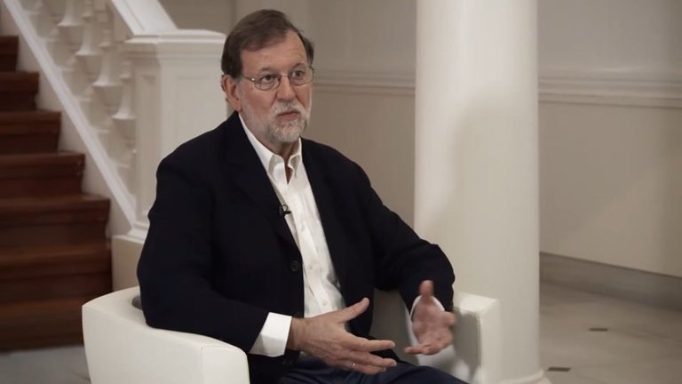 El expresidente del Gobierno Mariano Rajoy se une a Code.Org