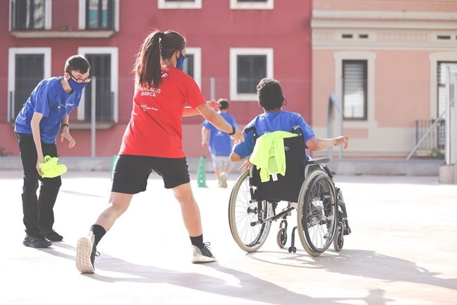 Archivo - Imagen del proyecto Diversitat i Inclusió de la Fundación Barça, que cuenta con el apoyo de la Fundación La Caixa, y que busca mejorar la autoestima de los jóvenes con discapacidad.