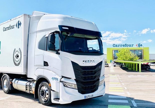 Archivo - Carrefour eleva la flota de sus camiones a gas