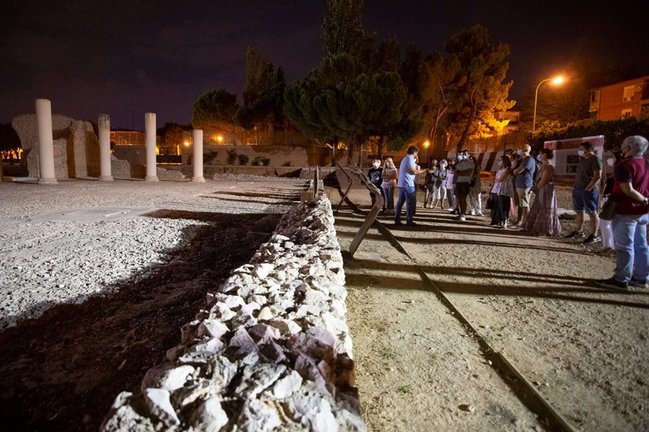 Visita guiada nocturna en la la ciudad romana de Complutum