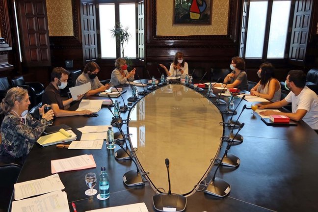 Imagen de archivo - Reunión de la Mesa del Parlament de Catalunya, el 20 de julio de 2021 en Barcelona.