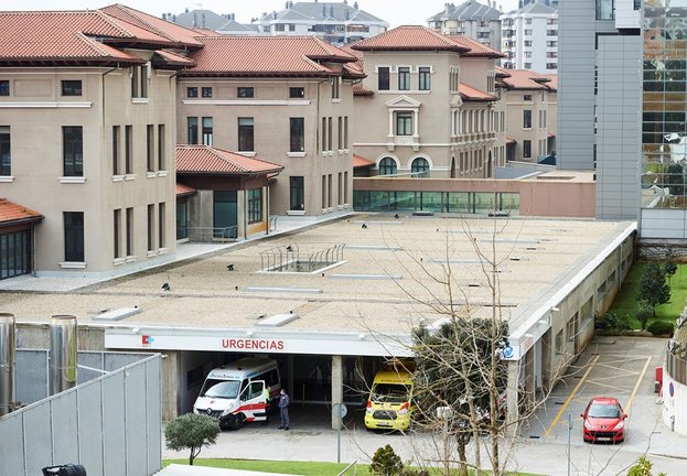 Archivo - Vista general del Hospital Universitario Marqués de Valdecilla