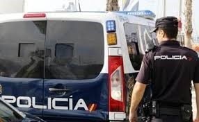 Archivo - Sucesos.- Detenido en Valladolid el presunto autor de un robo con fuerza en el interior de tres coches en Los Vadillos