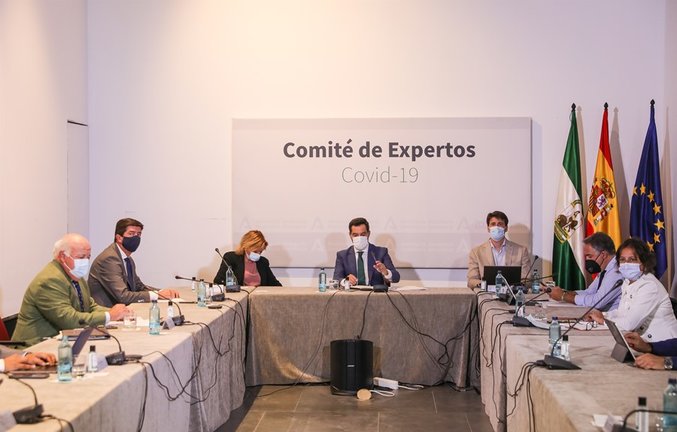 El presidente de la Junta, Juanma Moreno, ha presidido este martes la reunión del Comité de Expertos sobre el coronavirus.