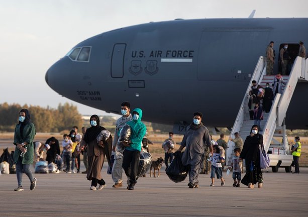 Refugiados afganos llegan a la Base Naval de Rota donde serán atendidos por EEUU. A 31 de agosto de 2021, en Rota (Cádiz, Andalucía, España).