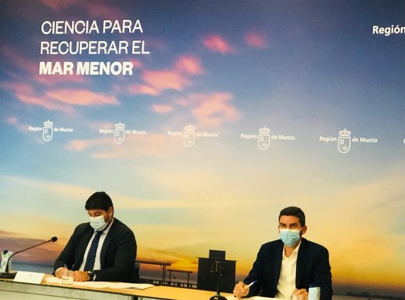 Archivo - El jefe del Ejecutivo autonómico, Fernando López Miras, en la reunión del foro 'Ciencia para recuperar el Mar Menor'