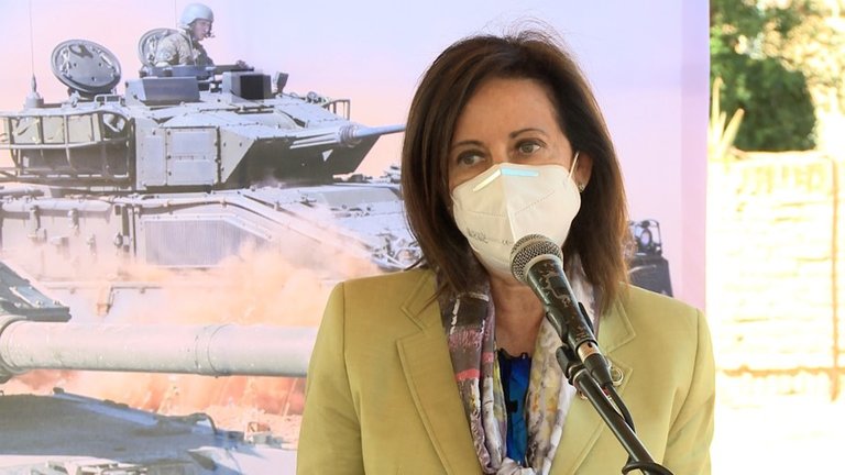 La ministra de Defensa, Margarita Robles, en declaraciones a los medios.