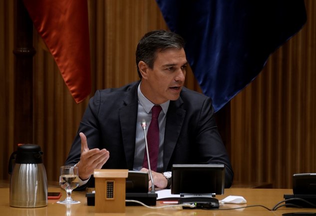 El secretario general del PSOE y presidente del Gobierno, Pedro Sánchez, interviene en la reunión interparlamentaria del Grupo Parlamentario Socialista en el Congreso de los Diputados.