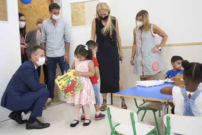 Un total de 366.000 alumnos inician en Euskadi un nuevo curso escolar marcado por la pandemia