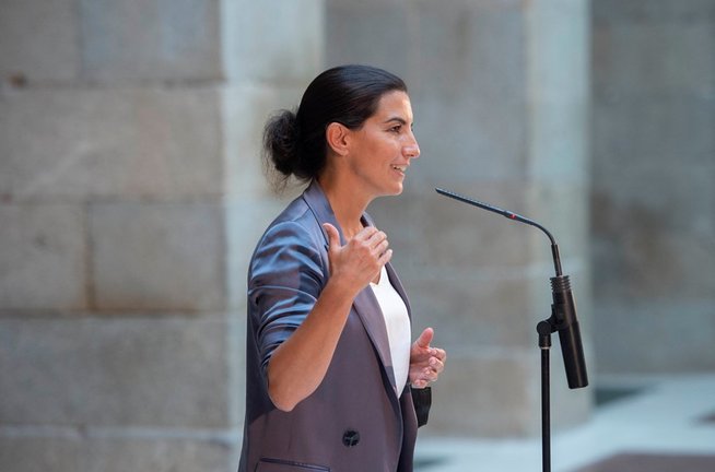 La portavoz de Vox en la Asamblea, Rocío Monasterio, ofrece declaraciones a los medios de comunicación en la sede del Gobierno regional, a 6 de septiembre de 2021, en Madrid (España). La presidenta madrileña mantiene este lunes una nueva ronda de reunione