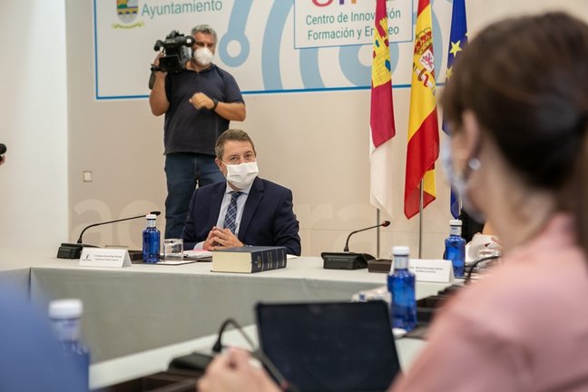 El presidente de Castilla-La Mancha, Emiliano García-Page, preside el Consejo de Gobierno itinerante que en esta ocasión se celebra en Seseña (Toledo)