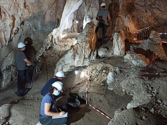 El MARQ retoma las excavaciones en La Cova de l'Or de Beniarrés para investigar nuevas fases neolíticas