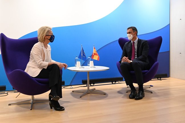 El presidente del Gobierno, Pedro Sánchez, se reúne con la presidenta de la Comisión Europea, Ursula Von der Leyen