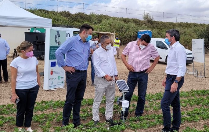 Instalación de sondas en 500 puntos del Campo de Cartagena para monitorizar más de 44.000 hectáreas de cultivo con el objetivo principal de poner en marcha un sistema de control de lixiviado