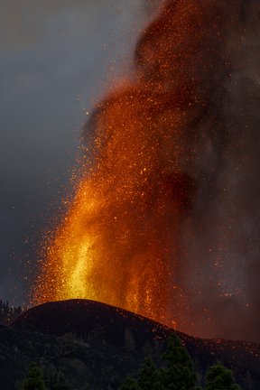 El volcán de La Palma en plena erupción
