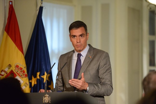 El presidente del Gobierno, Pedro Sánchez, ofrece una rueda de prensa a los medios en la residencia del Embajador Representante Permanente de España ante las Naciones Unidas, a 22 de septiembre de 2021, en Nueva York (Estados Unidos)