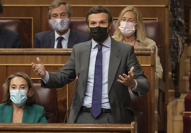 El líder del PP, Pablo Casado, interviene en una sesión de control al Gobierno en el Congreso de los Diputados, a 15 de septiembre de 2021, en Madrid, (España). 