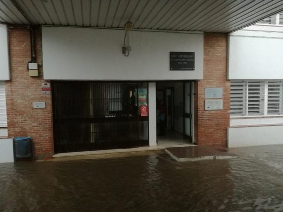 Imagen de la inundacion en un centro educativo de Cartaya (Huelva)