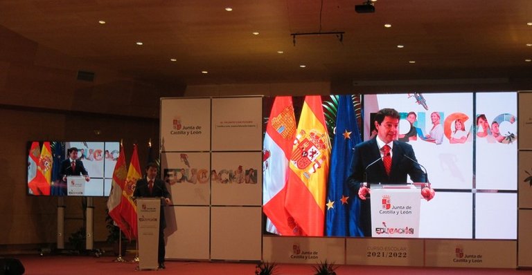 El presidente de la Junta de Castilla y León, en la inauguración del curso 2021-2022 de las enseñanzas escolares no universitarias.