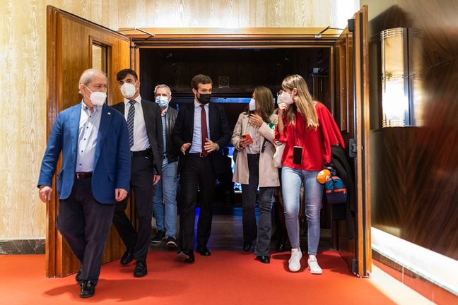 El presidente del Partido Popular, Pablo Casado, clausura el XXV Congreso extraordinario de la European Senior's Union en el Hotel Meliá Castilla, a 24 de septiembre de 2021, en Madrid, (España). 