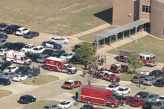 La escuela fue cerrada después de que "múltiples" personas fueron disparadas en el campus el miércoles por la mañana, según la policía.
Noticias Fox4