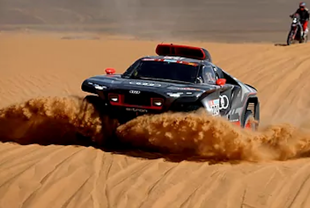 El Audi de Ekstrom, durante la octava etapa del Dakar. EFE