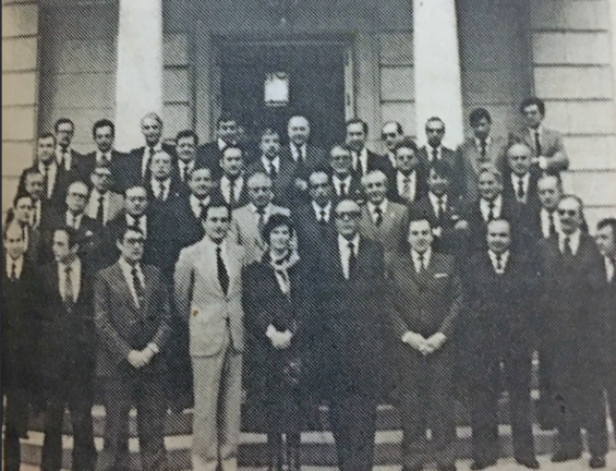 Parlamentarios y alcaldes de UCD en Moncloa, el 15 de diciembre de 1981.