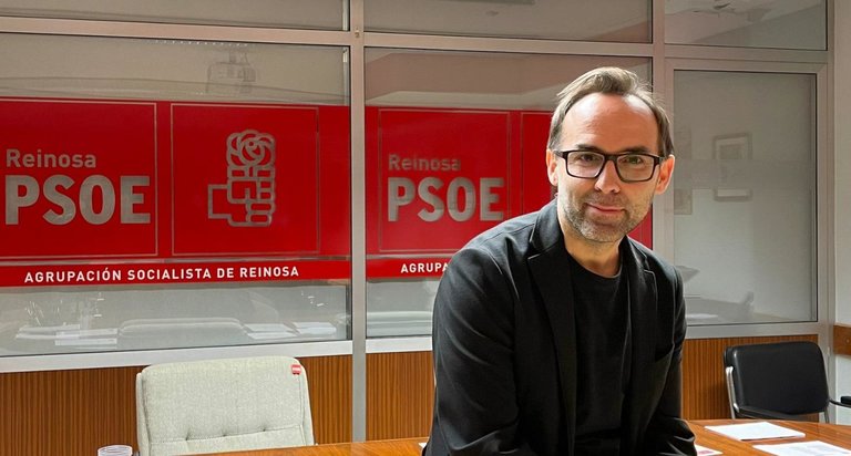 El secretario del PSOE de Reinosa, Sergio Balbontín. / ALERTA