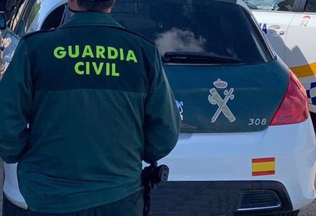 El detenido ha sido trasladado al Juzgado por agentes de la Guardia Civil
GUARDIA CIVIL
(Foto de ARCHIVO)
14/6/2021