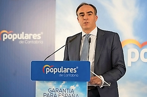 El senador del PP por Cantabria, Javier Puente. / ALERTA