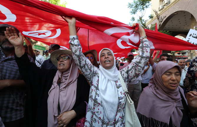Mujeres se manifiestan en Túnez. /MOHAMED MESSARA