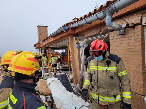 La explosión se ha producido en una vivienda del cuarto piso del numero 76 de la calle Pérez Galdós de Logroño.