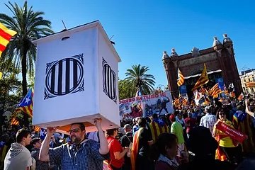 Concentración en Barcelona en el quinto aniversario del 1-O.ENRIC FONTCUBERTAEFE
