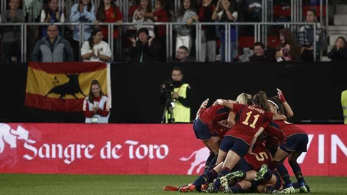 La selección española se impone a Estados Unidos por primera vez en su historia EFE
