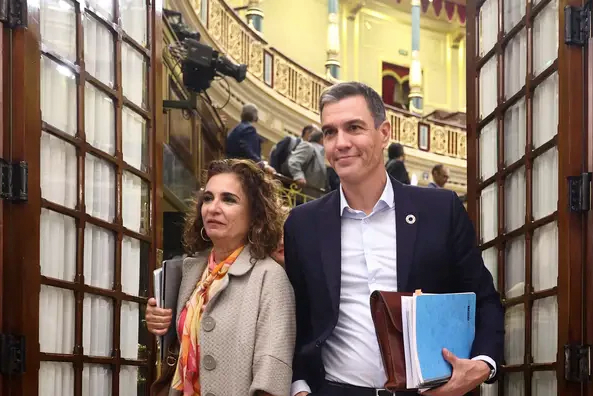 El presidente del Gobierno, Pedro Sánchez y la ministra de Hacienda, María Jesús Montero FOTO: EDUARDO PARRA  EUROPA PRESS