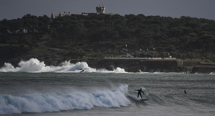 El litoral de Cantabria estará este domingo en aviso por oleaje