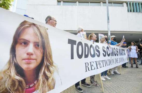 Concentración en el mes de mayo por falso testimonio en el juicio por el asesinato de Marta del Castillo. EFE/Raúl Caro