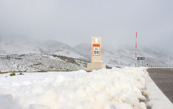 Cumbres nevadas en Alto Campoo, cerca de Reinosa. / Celia Agüero