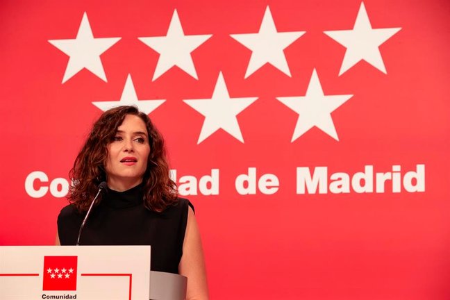 La presidenta de la Comunidad de Madrid, Isabel Díaz Ayuso, en rueda de prensa tras la reunión del Consejo de Gobierno de la Comunidad de Madrid este miércoles. EFE/ Zipi