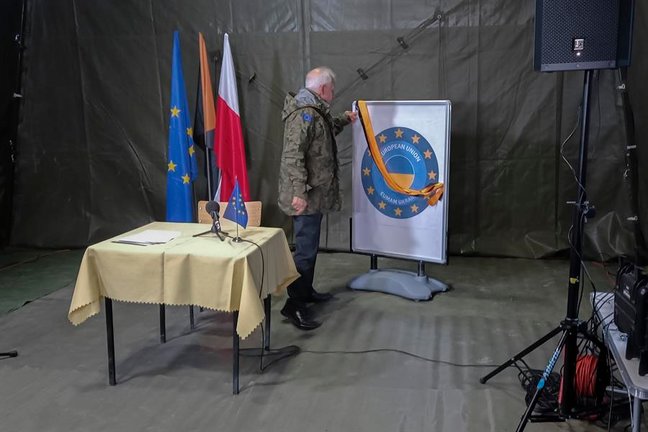 Josep Borrell durante la inauguración de este viernes en la base polaca de Brzeg de la misión europea de entrenamiento a soldados ucranianos. EFE/ Lukasz Olender