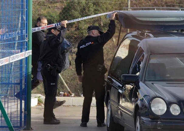La Policía Nacional de Ceuta ha encontrado a primeras horas de la mañana de este lunes el cuerpo sin vida de un niño de 8 años cuya desaparición había sido denunciada unas horas antes. EFE / Reduan